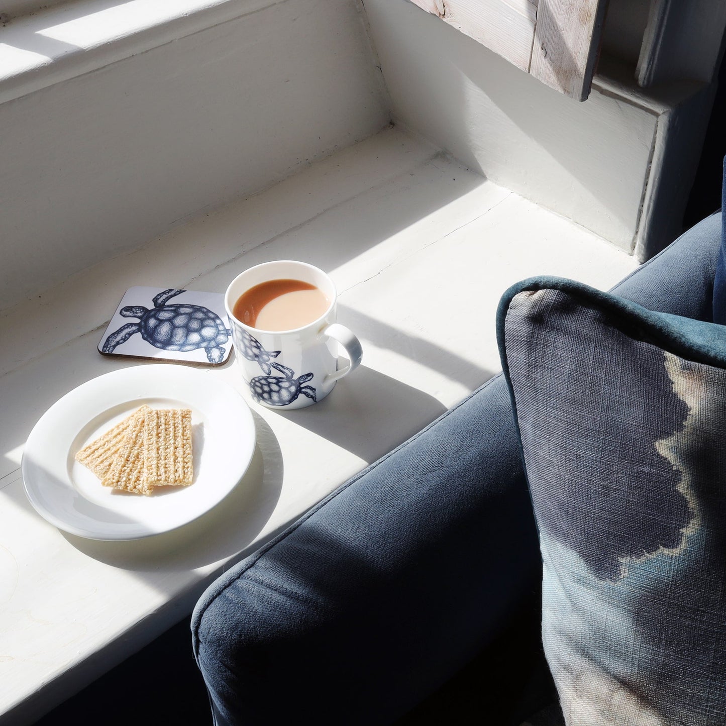 Blue and White Turtle Design Coaster